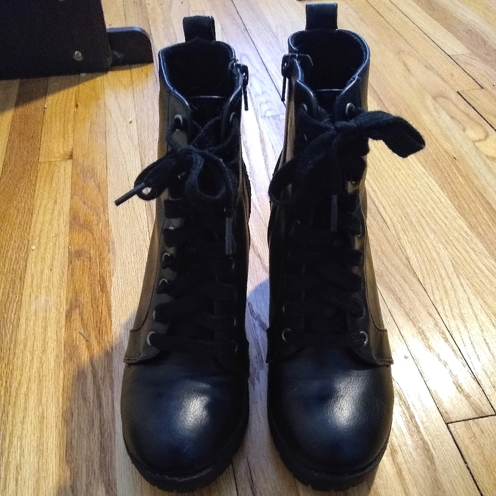 Time and Tru Black Lace up Boots with Heel